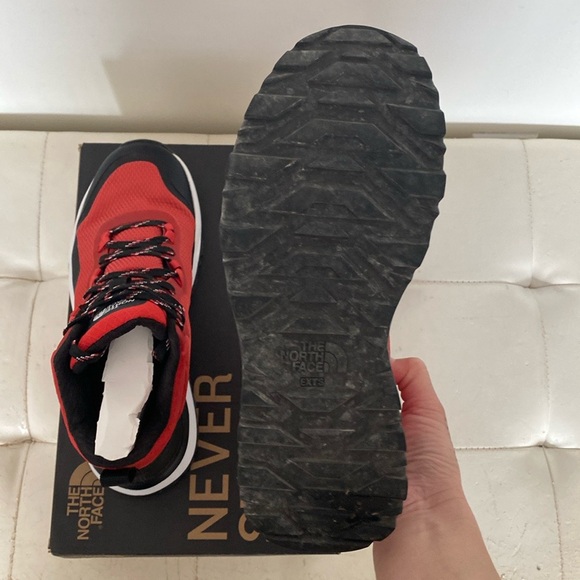 The North Face Activist Mid Futurelight Hiking Shoes - Picture 5 of 10
